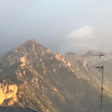 La Maisonette 公寓 *